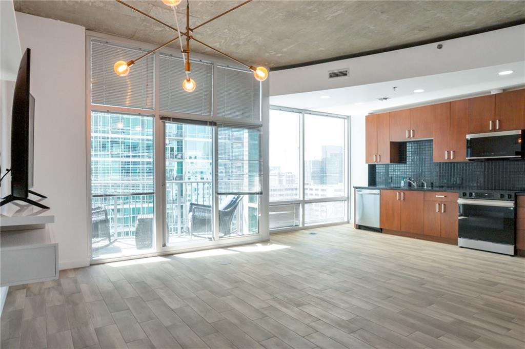 943 Peachtree Street NE Unit 1304 — photo