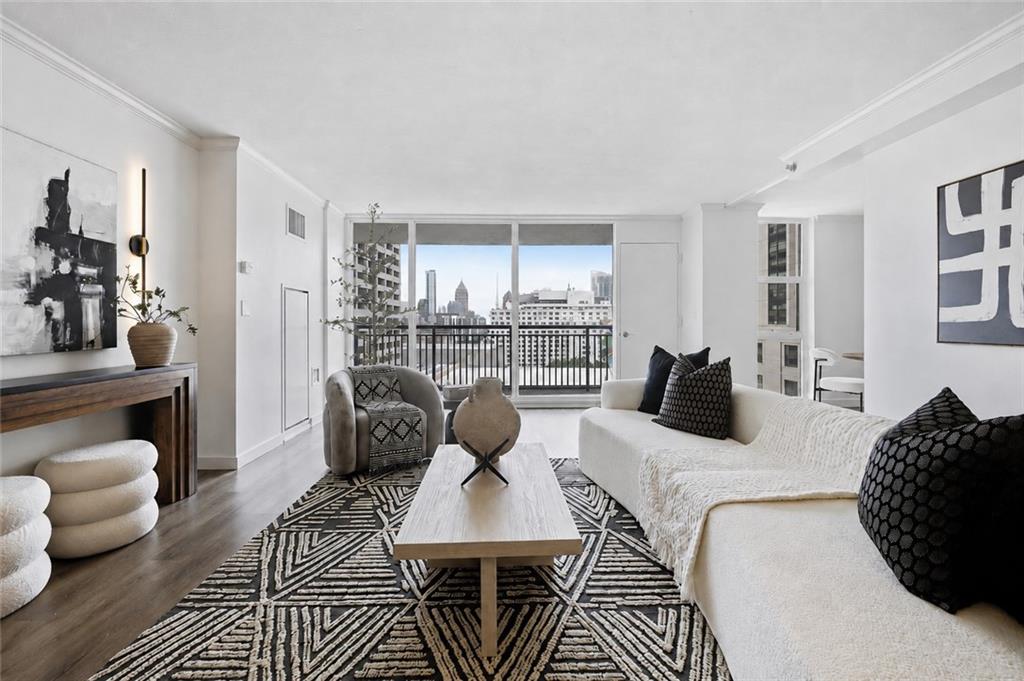 620 Peachtree Street NE Unit 1613 — photo