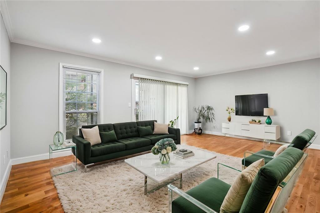 6851 Roswell Road Unit F32 — photo