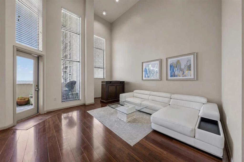 795 Hammond Drive Unit 2407 — photo