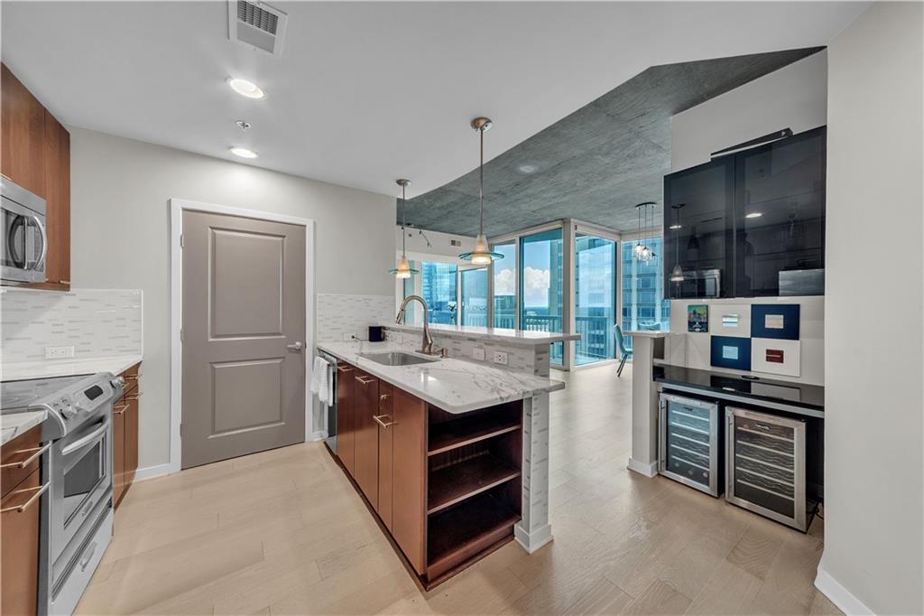 3324 Peachtree Road NE Unit 1401 — photo