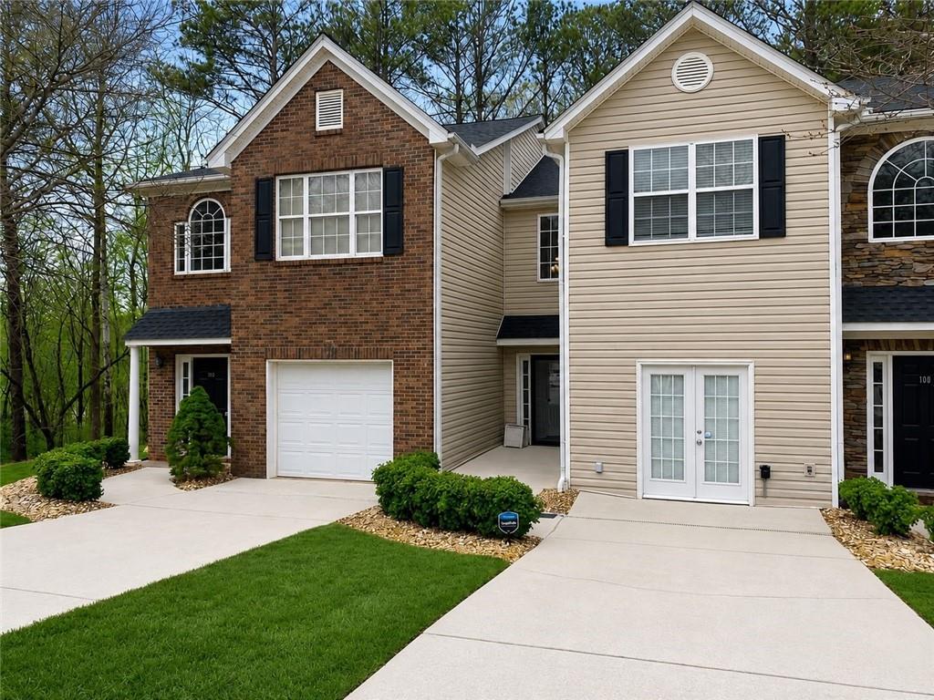102 Creekwood Drive — photo