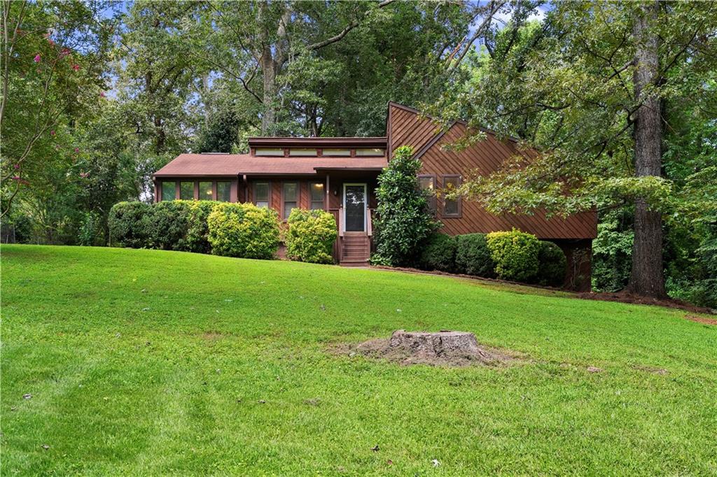 2656 Royal Oak Court — photo