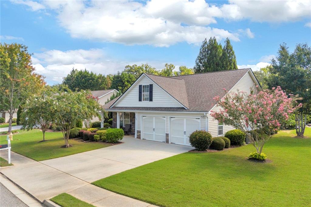 105 Briarcrest Drive — photo