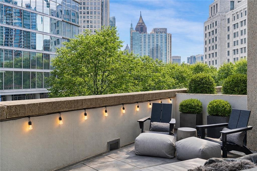 1080 Peachtree St NE Unit 405 — photo