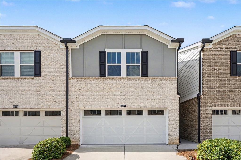 1702 Villageside Court — photo