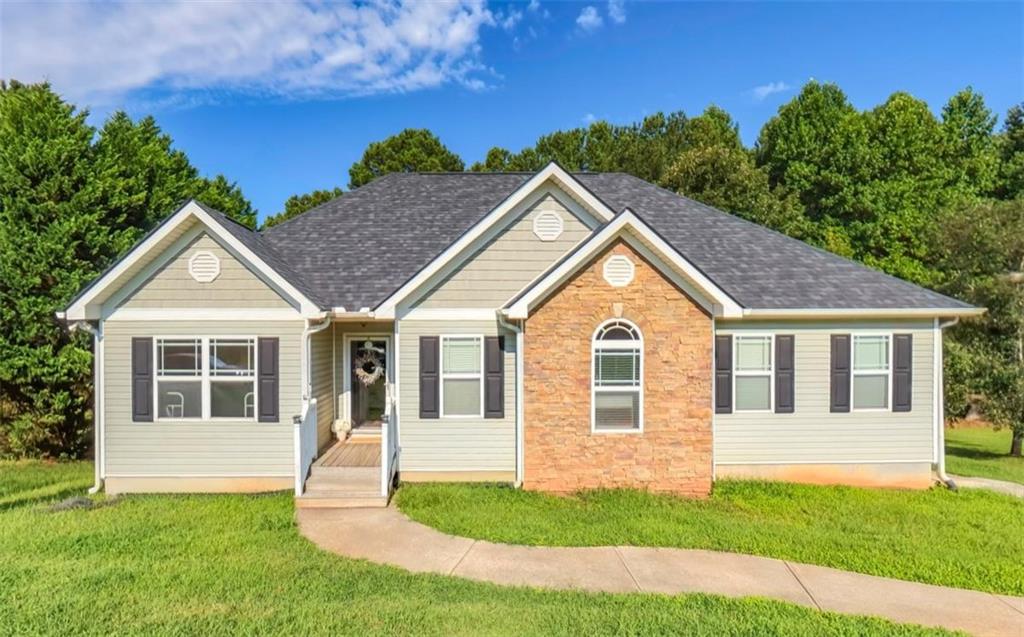 208 Oaken Bucket Drive — photo