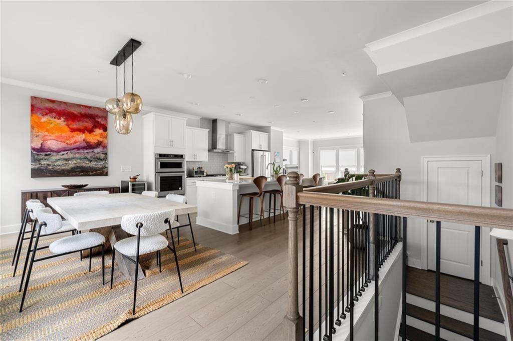 1012 Burnside Lane NW — photo