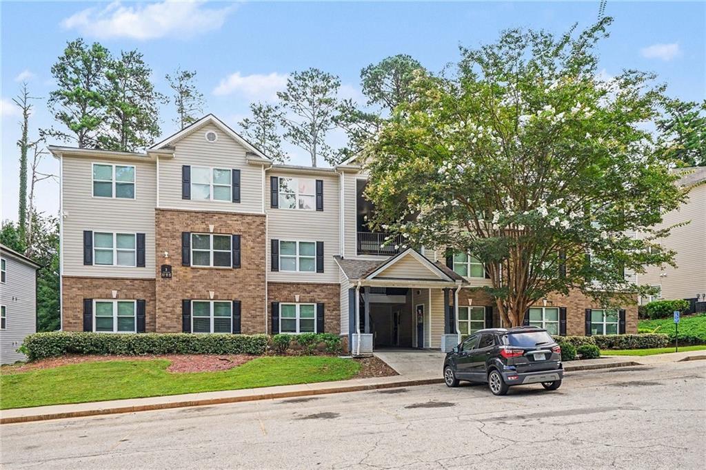 2202 Fairington Village Drive — photo