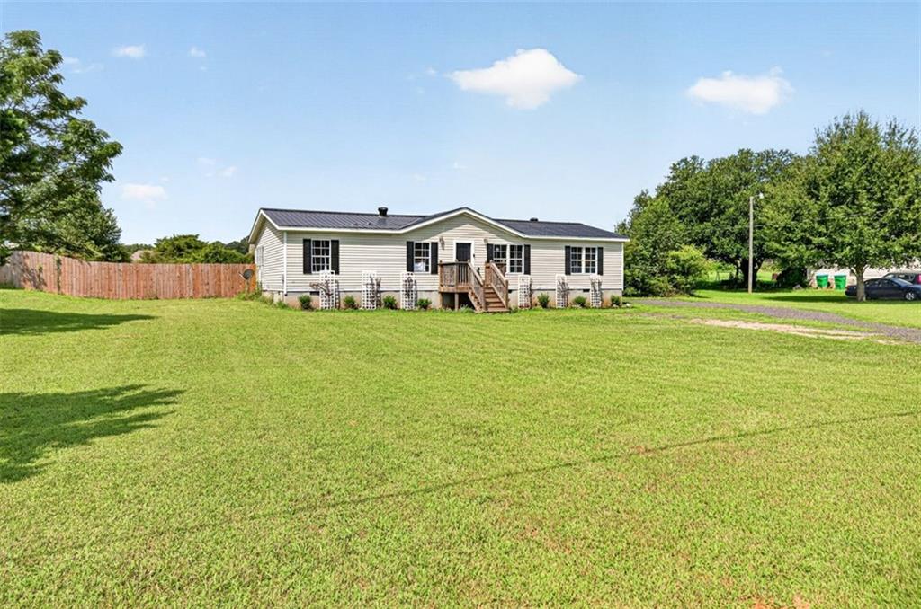 830 Cattle Barn Road — photo