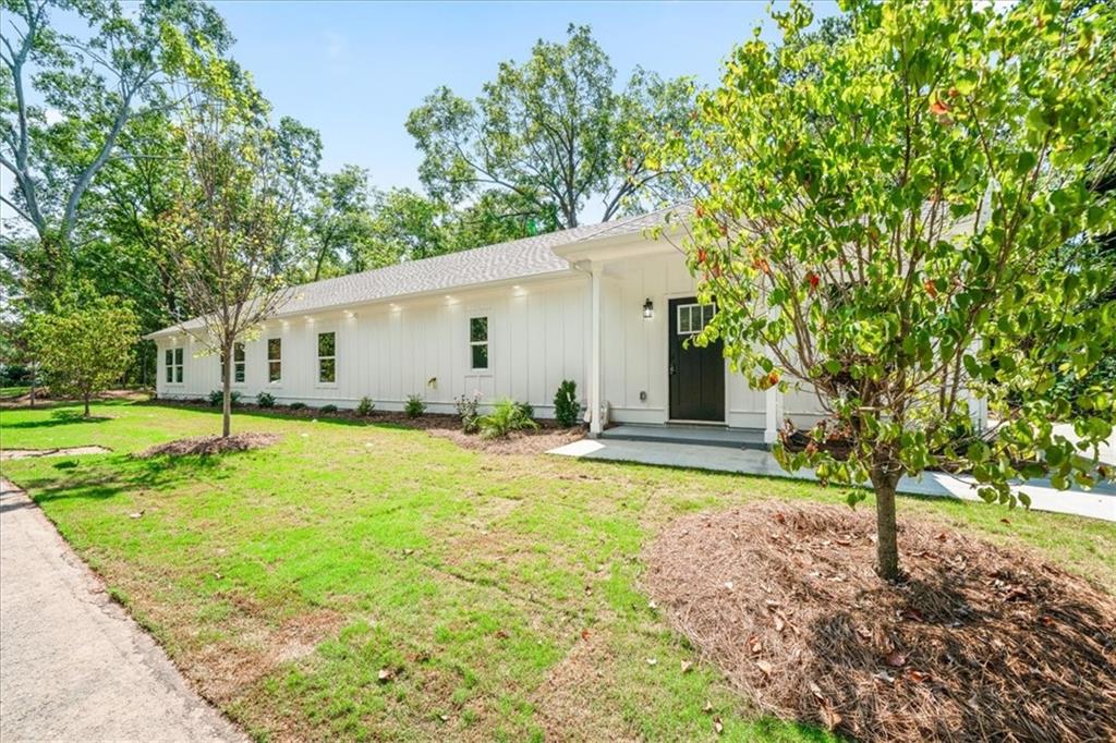 1212 Patricia Davis Drive — photo
