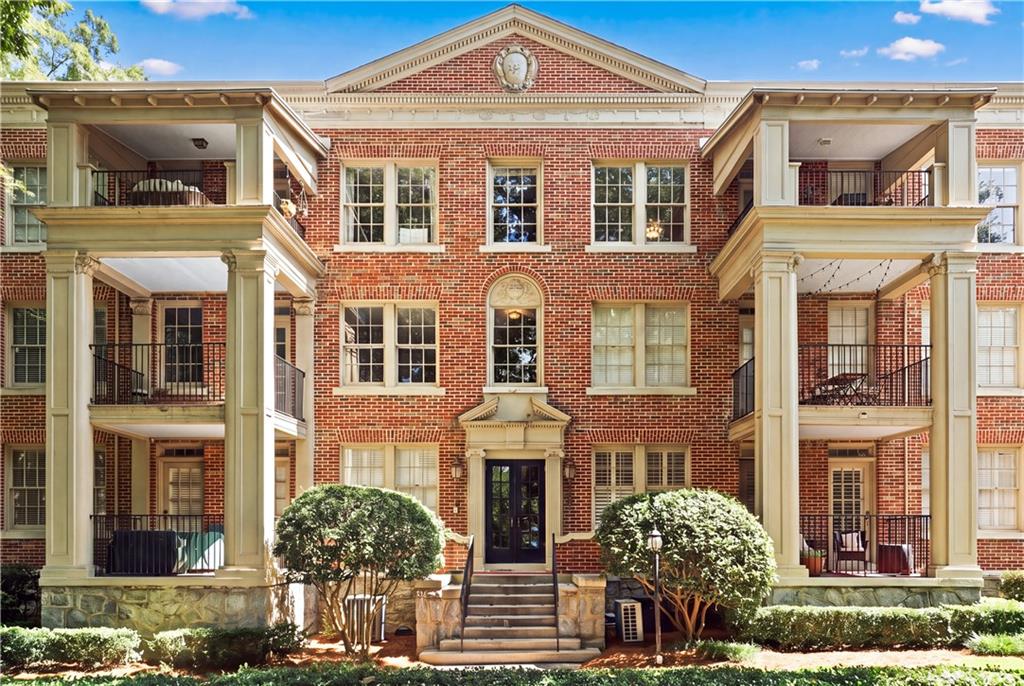 2814 Peachtree Road NW Unit 11 — photo