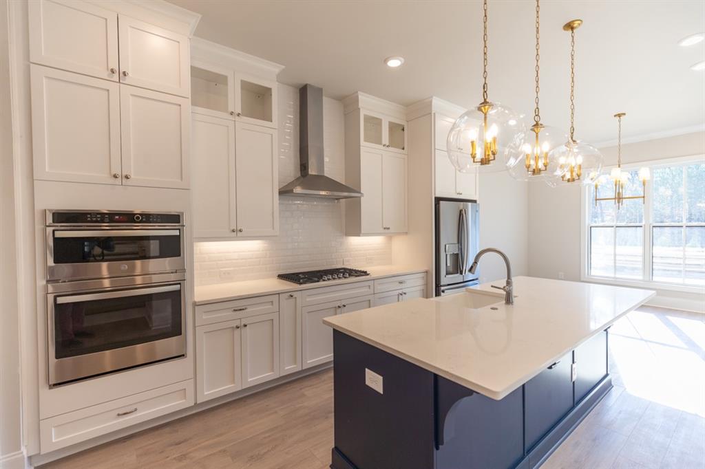 1010 Eastman Court — photo