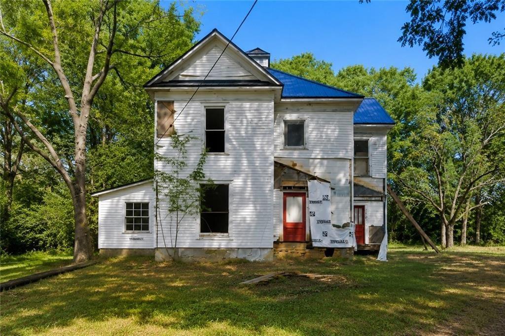 111 Bryan Street W — photo