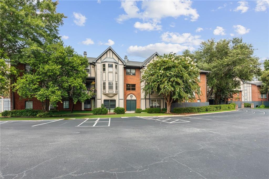 6851 Roswell Road Unit K24 — photo