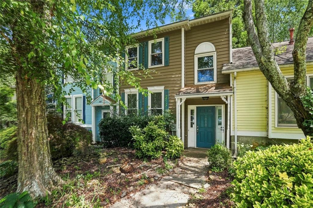 668 Stratford Green — photo
