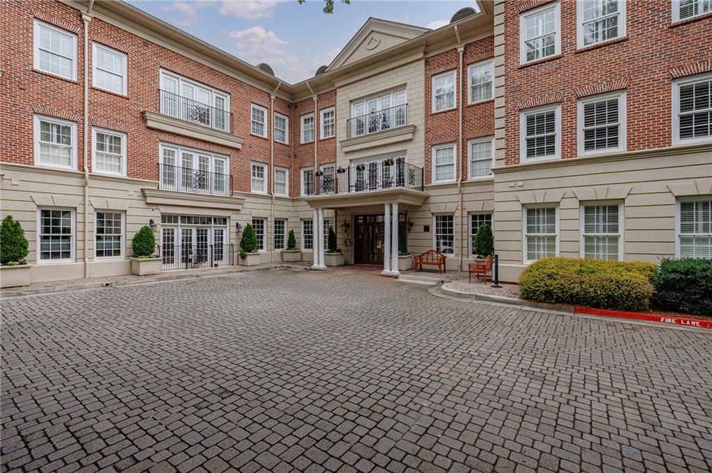 5415 Northland Drive NE Unit 308 — photo