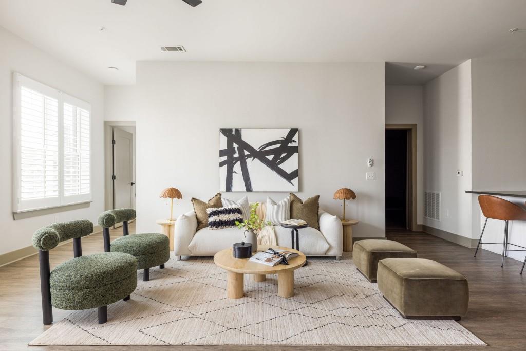 764 Memorial Drive SE Unit 15 — photo