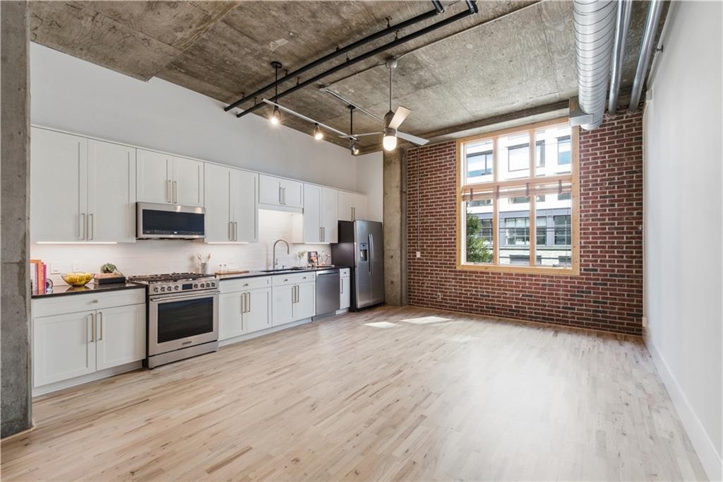 660 Glen Iris Drive NE Unit 208 — photo