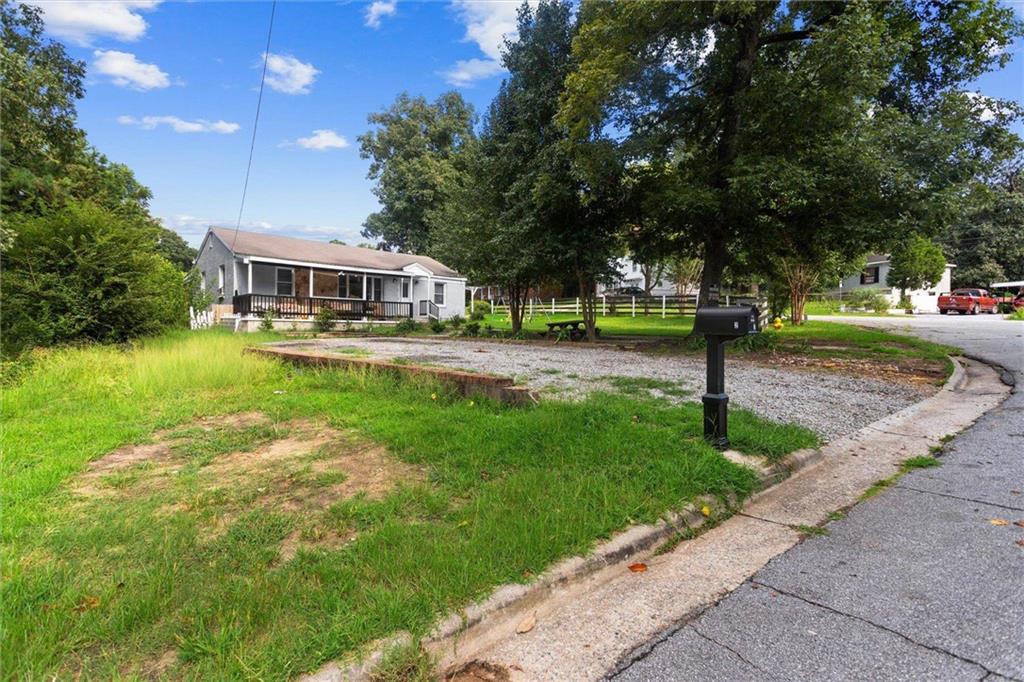 2 Lafayette Drive — photo