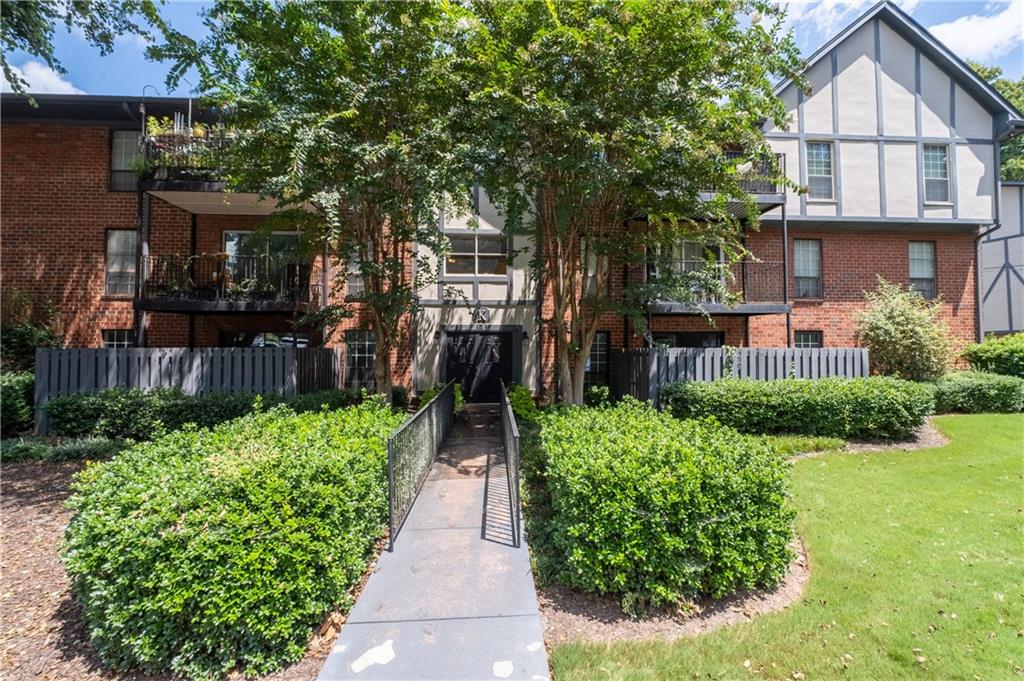 6851 Roswell Road Unit K2 — photo