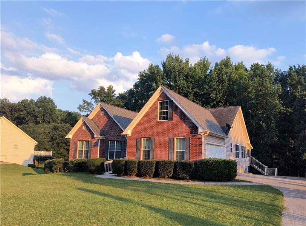 371 Summit Chase Drive — photo