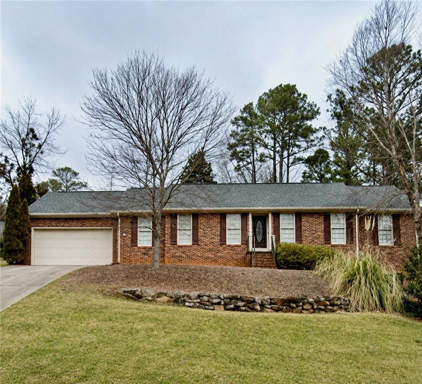 7 Valley Brook Drive SE — photo