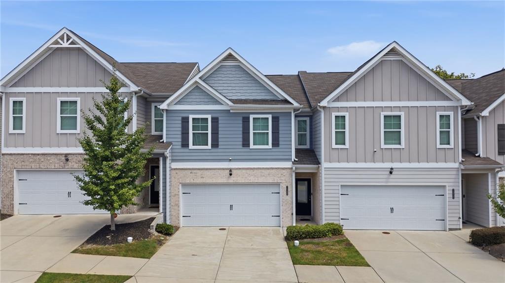 7548 Knoll Hollow Road — photo