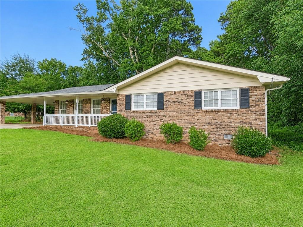 886 Oakhill Court — photo