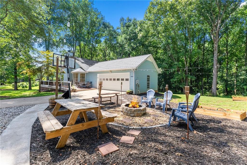 4945 Mccoy Circle — photo