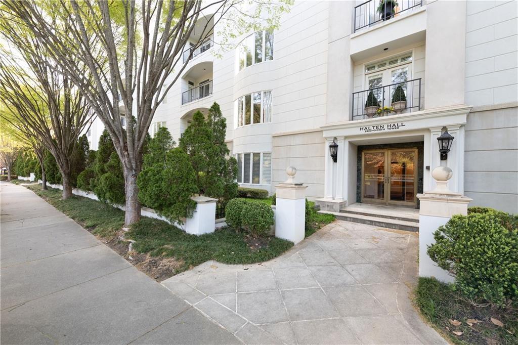 2960 Pharr Court South NW Unit N6 & N8 — photo