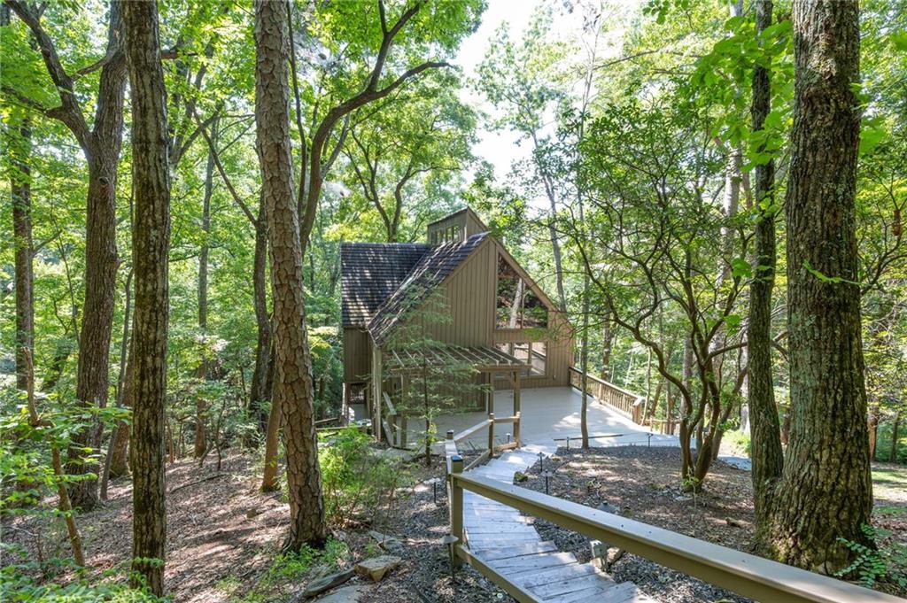 826 Woodland Trace — photo