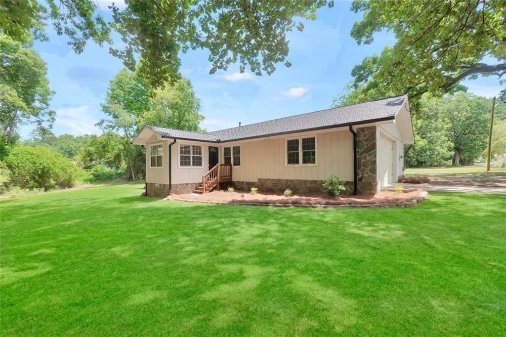 1375 McGarity Road — photo