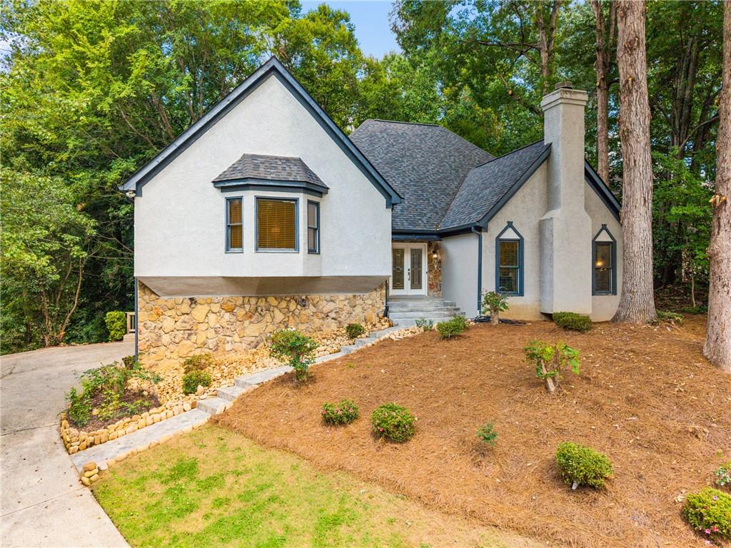 210 Wessex Court — photo