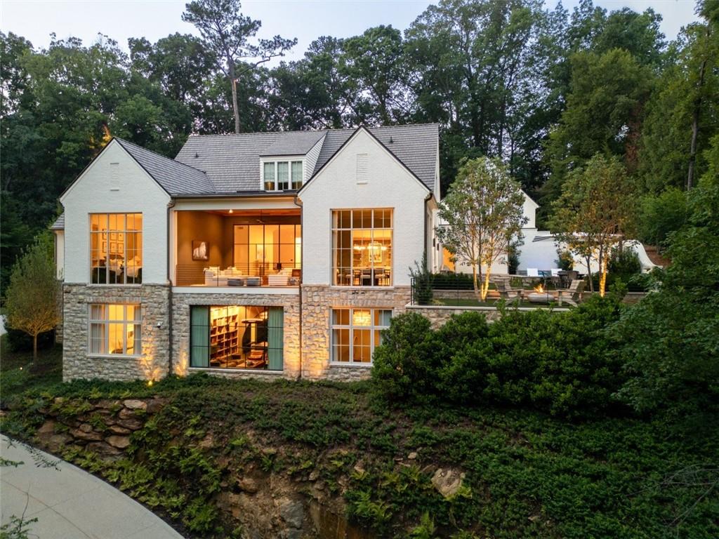 365 Valley Road NW — photo