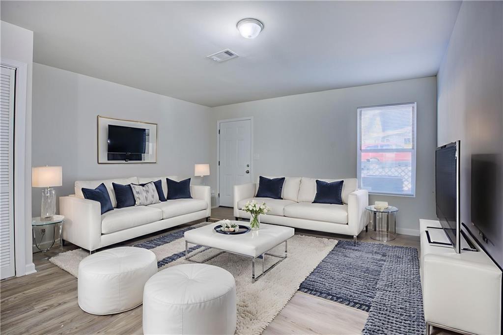 2340 Beaver Ruin Road Unit 15 — photo