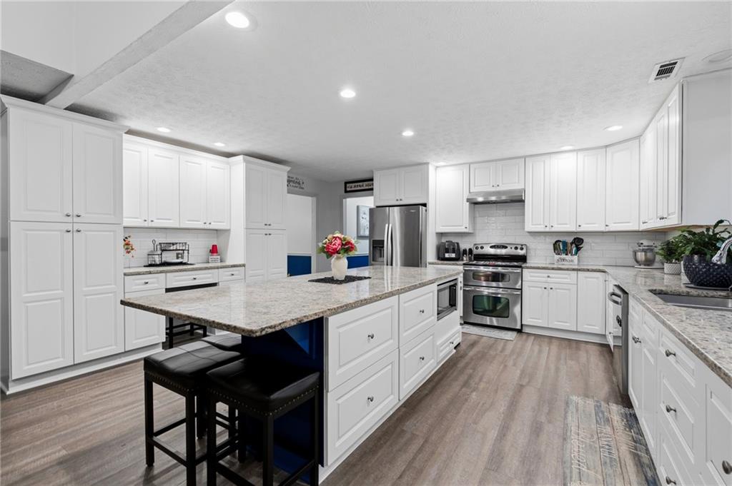 205 High Point Forest Drive — photo