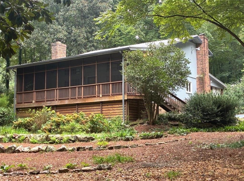 655 Mays Road — photo