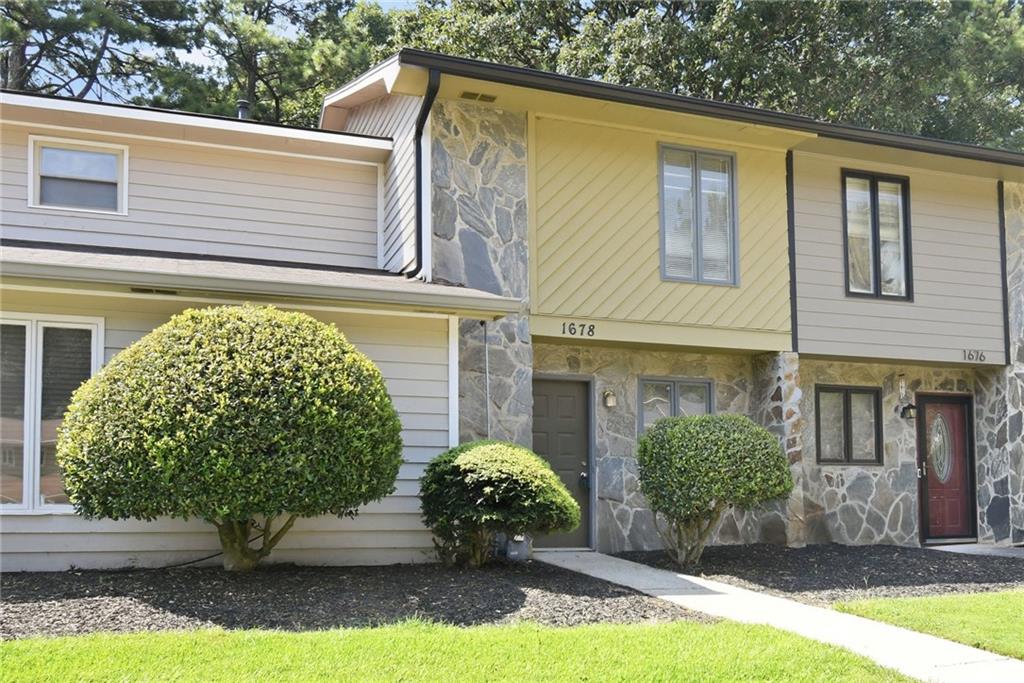 1678 Wynndowne Trail SE — photo