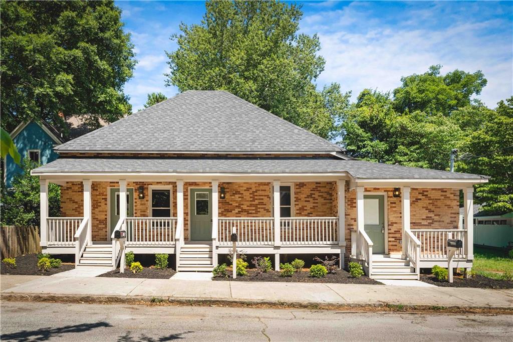152 Berean SE — photo