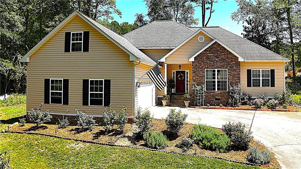103 Meadowbrook Lane — photo