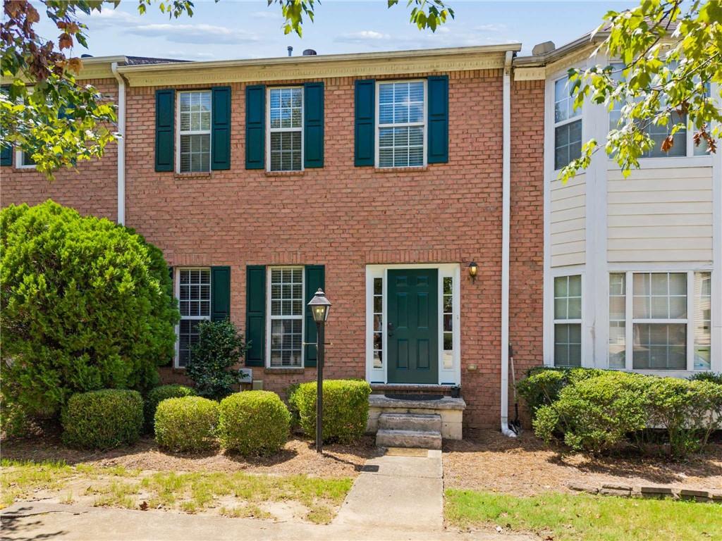 2076 Pinnacle Pointe Drive — photo