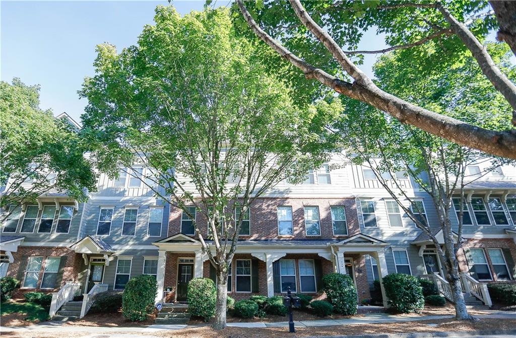 708 Village Field Court — photo
