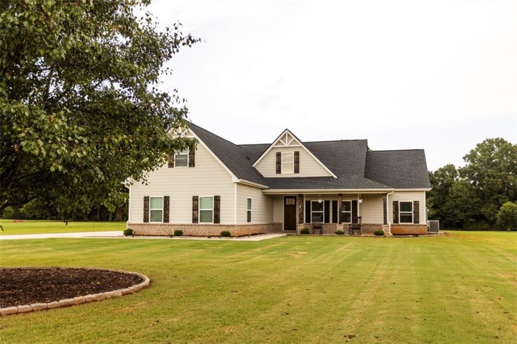301 Savannah Drive — photo