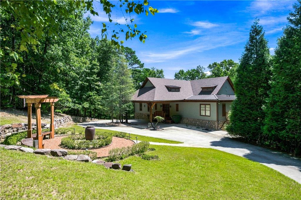 109 Lakewood Drive — photo