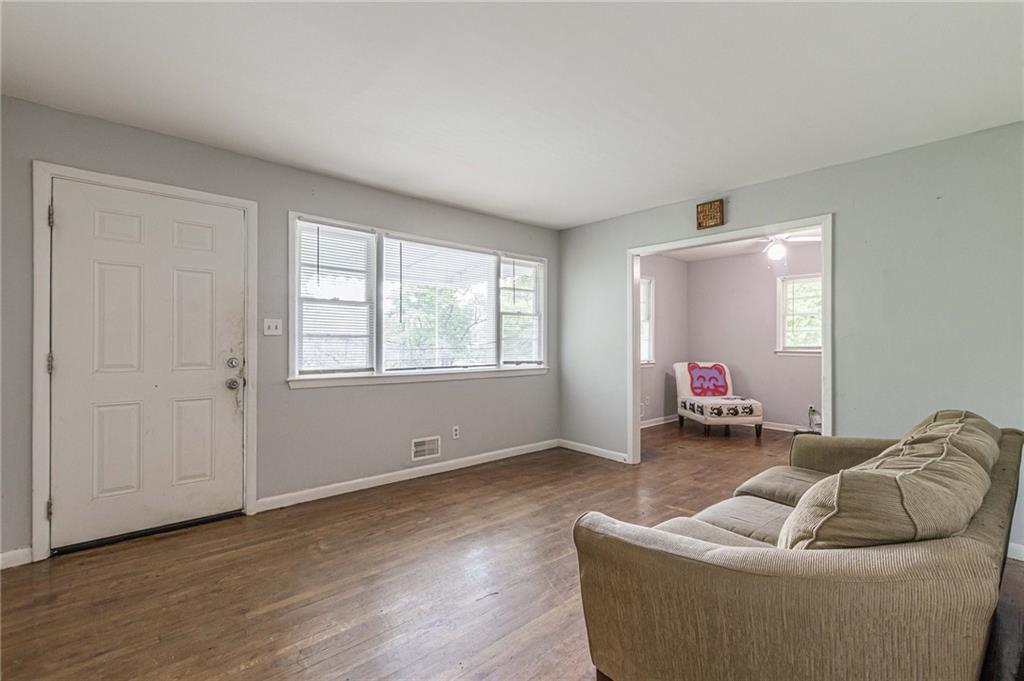 350 Brooks Avenue SW — photo