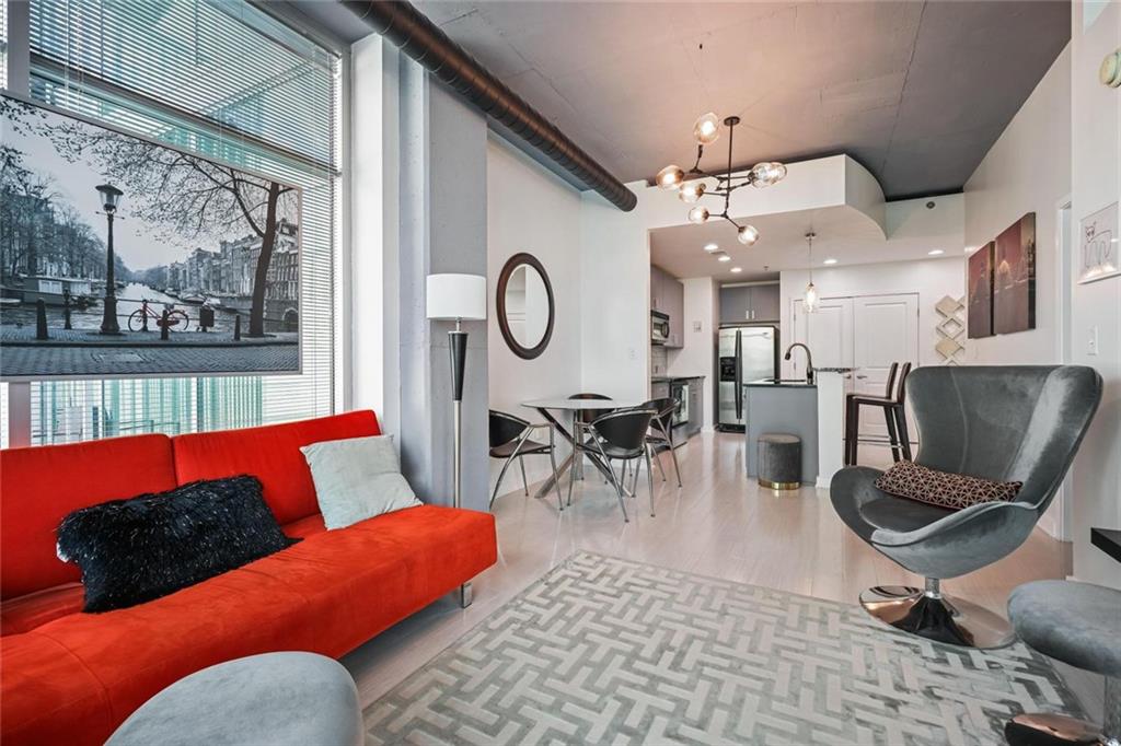 250 Pharr Road NE Unit 707 — photo