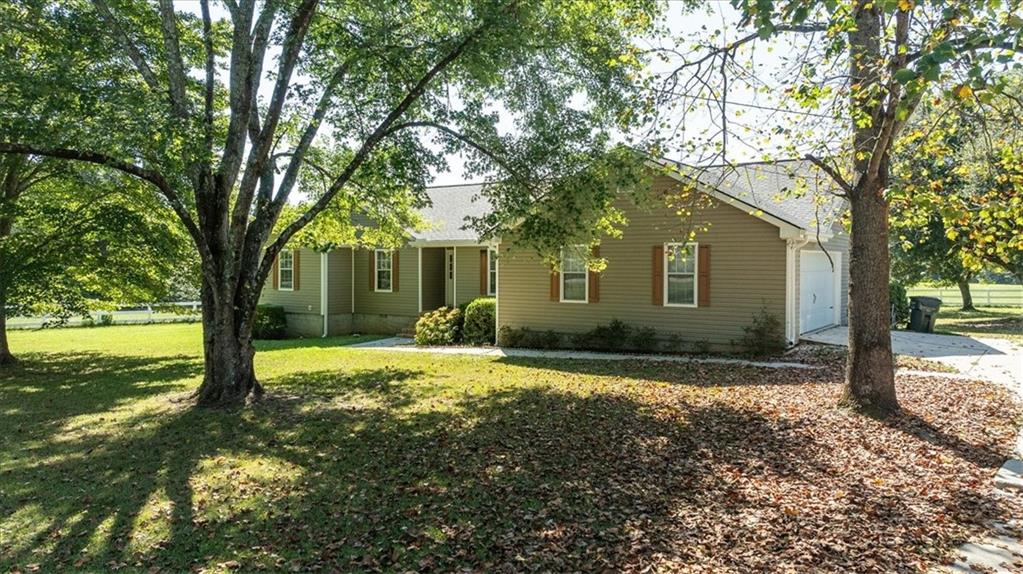 358 Roscoe Davis Road — photo