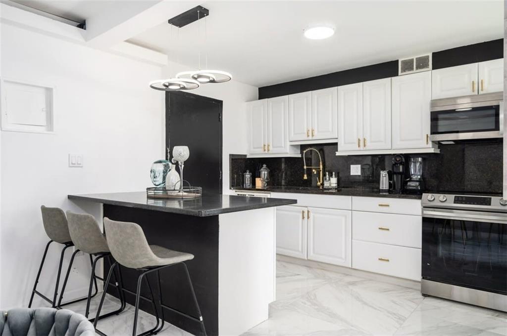 215 Piedmont Avenue NE Unit 707 — photo