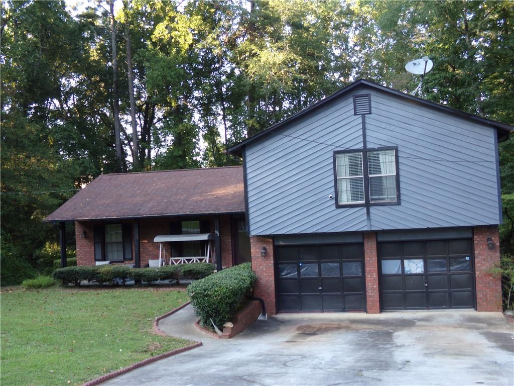 5792 Windermere Court — photo
